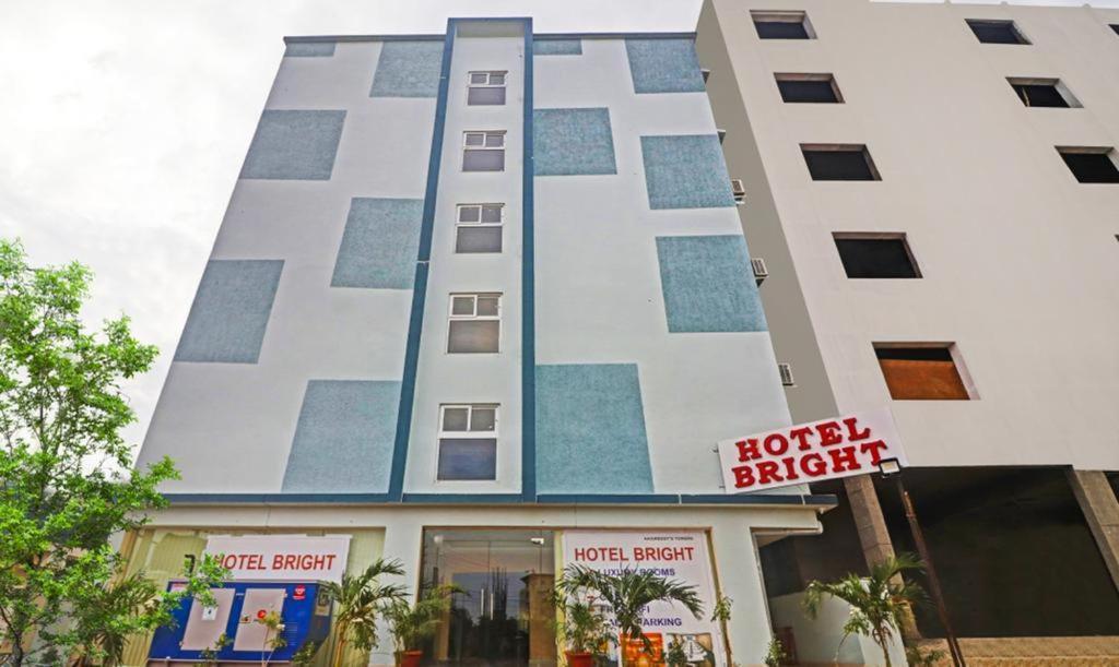 Hotel Bright Airport Zone Shamshabad Eksteriør billede
